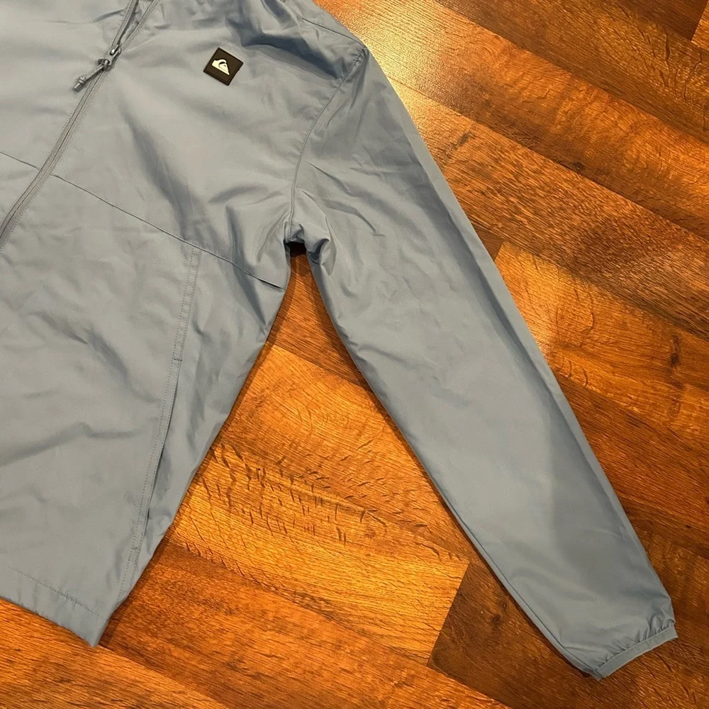 Quiksilver Men's Hooded Windbreaker Lightweight Water-Resistant Jacket Blue Sz S